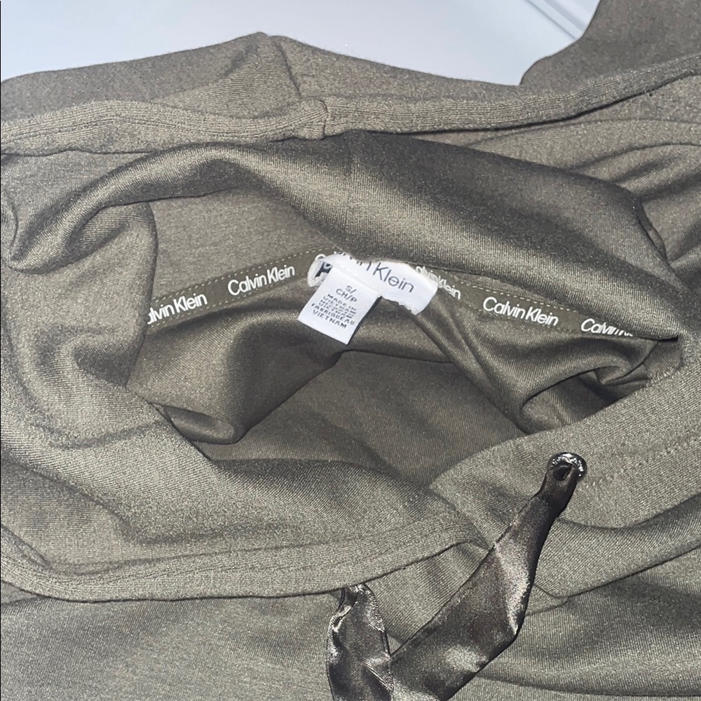 NWOT Calvin Klein Green Boxy Long Sleeve Hoodie - Picture 7 of 8